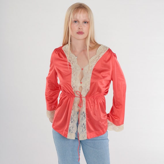 70s Pajama Top Coral Lace Lingerie Shirt Long Wide Sleeve Button Up Bed Jacket Retro Bohemian Sleep Shirt Lounge Top Vintage 1970s Medium M