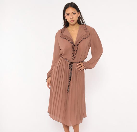 80s Mauve Ruffle Collar Pleated Dress Dusty Rose V Neck Button Front Blouson Long Sleeve Sheer Feminine Blush Pink Vintage Extra Large XL