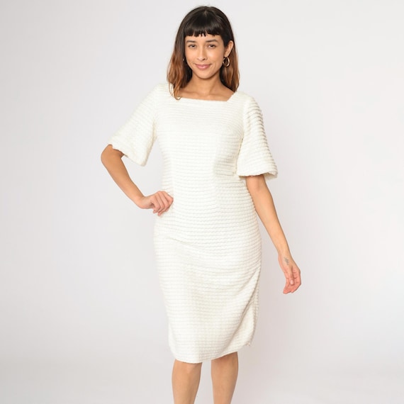 Vintage White Textured Knit Dress 60s Mod Sheath Puff Sleeve Square Neck Minimalist Wiggle Midi 1960s Mid Century Short Sleeve Retro Small 4