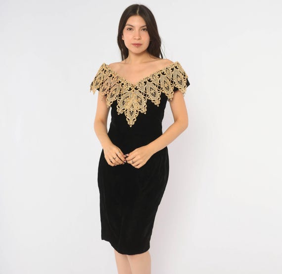 90s Black Velvet Dress Gold Lace Collar Off Shoulder Scott Mcclintock Sheath Cocktail Evening Party Bow Back Gothic Formal Vintage Small S