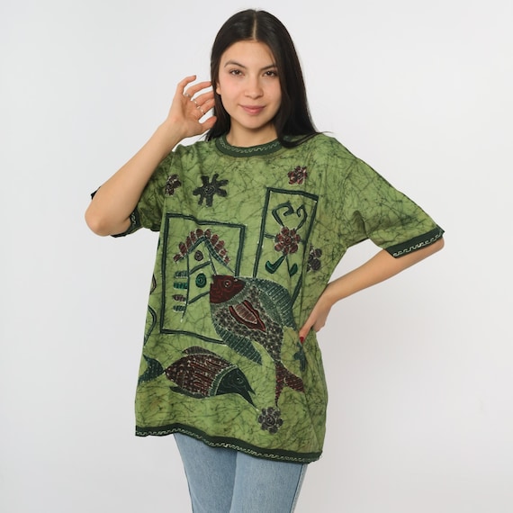 Batik Fish T-Shirt Y2k Green Graphic Tee Floral Crewneck T-Shirt Tie Dye Style Vintage 00s Medium Large