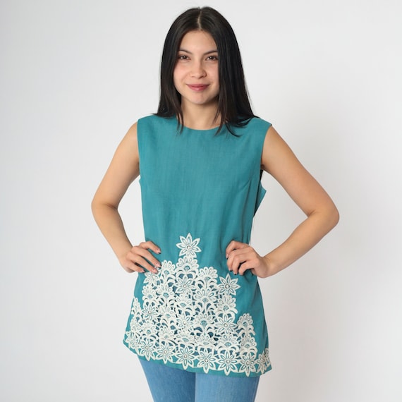 60s Mod Tank Top Teal Blue Floral Embroidered Trim Sleeveless Blouse Tunic Top Retro Basic Sixties Vintage 1960s Cutwork Lace Small S