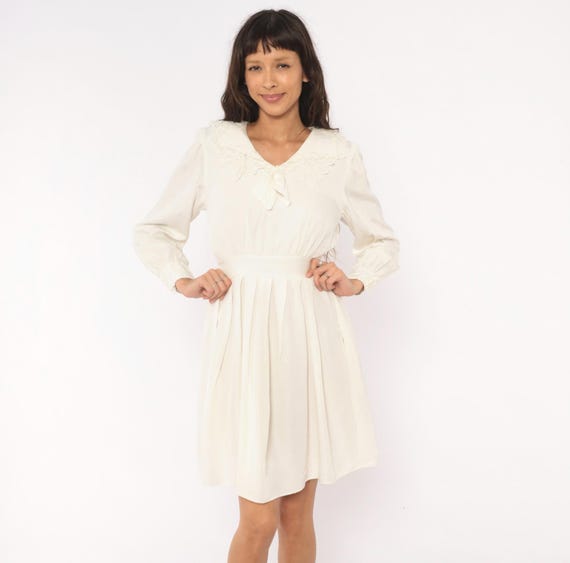 80s Lace Collar Bow Dress Cream Pleated Skirt  Puff Sleeve Blouson Waist Belt Lanz Originals Off White Feminine Prairie Vintage Small S