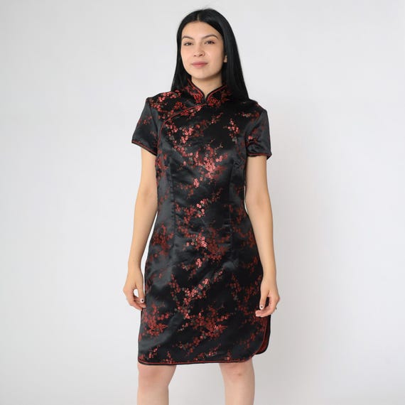 Vintage Black Satin Cheongsam Dress Red Floral Jacquard Traditional Qipao Mini Short Sleeve 1990s Chinese Asian Style Medium 38