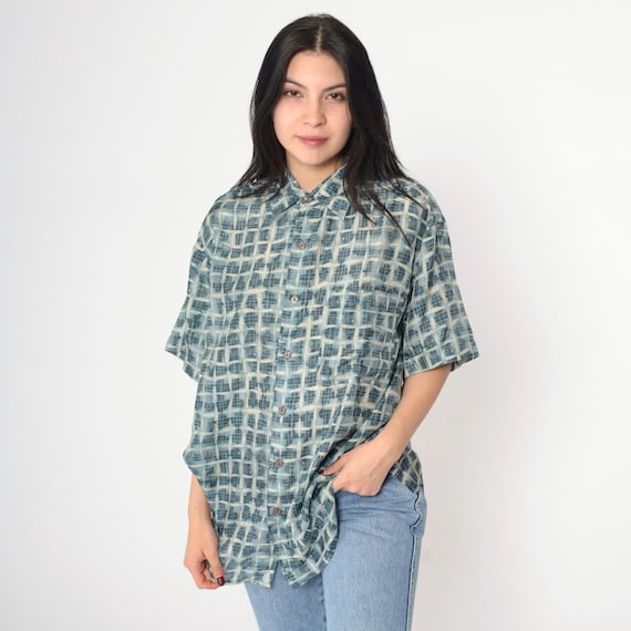 Geometric Silk Shirt Y2K Button Up Retro Blue Abstract Checkered Print Short Sleeve Collared Streetwear Vintage 00s Men's Small