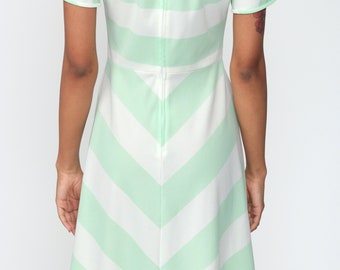 green and white chevron dress 70s Mod Green Chevron Polyester Dress Size L XL, Vintage Lady Carol of New York, Union Label