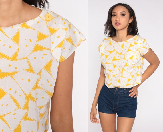 80s Crop Top Geometric Shirt White Yellow Abstract Fruit Shirt 1980s Cropped Shirt Short Cap Sleeve Top Vintage Bohemian Small