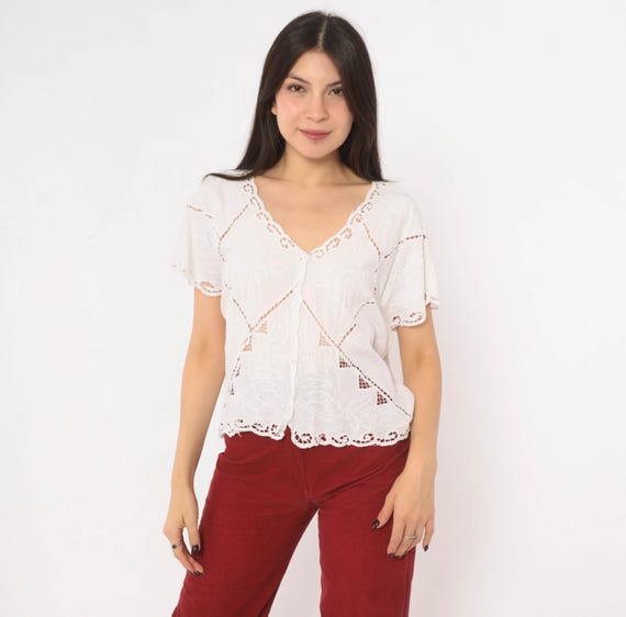 90s White Cutwork Eyelet Blouse Floral Embroidered Semi Sheer Button Front Short Flutter Sleeve Crop Prairie Cottagecore Top Vintage Large L