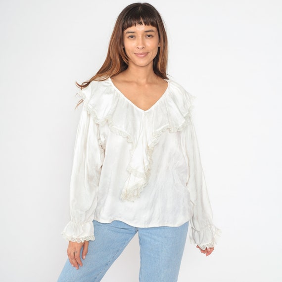 White Ruffle Blouse 80s Lace Trim Ruffled Poet Sh… - image 2