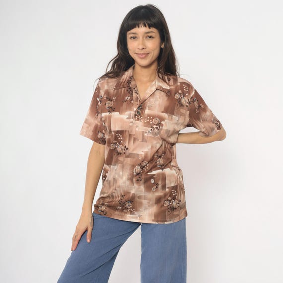 70s Floral Blouse Brown Tan Beige Roses Geometric Button Front Short Sleeve Collared Secretary Disco Office Shirt Vintage Womens Medium M