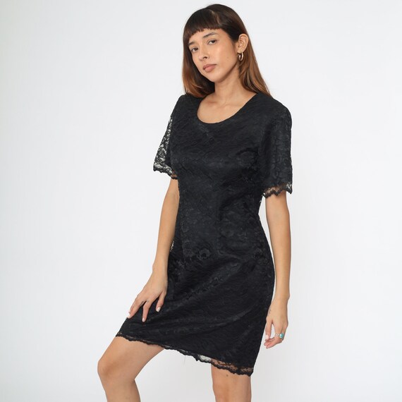 Black Lace Dress 90s Scalloped Party Dress Mini Pencil Dress Sheath Scoop Neck Short Sleeve Cocktail LBD Vintage 1990s Medium 10P Petite