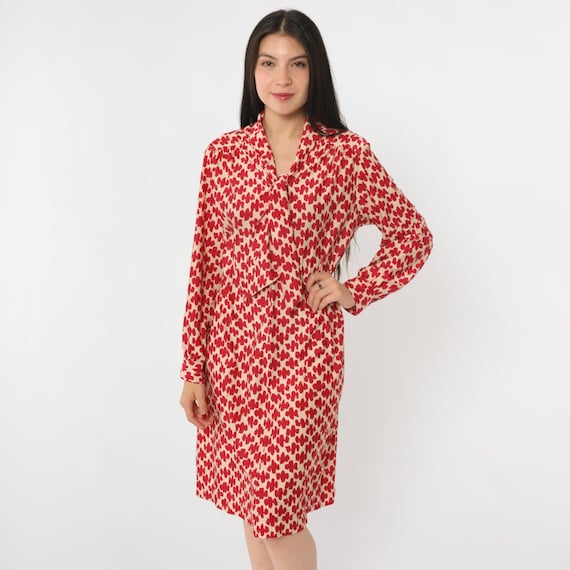 1970s Ascot Dress Red Geometric Print Mod Dress Shift Mini Bow Neck Vintage Brushstroke Print 1970s Secretary Medium Large