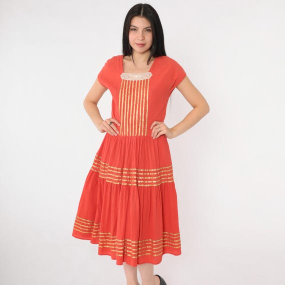 Vintage 50s Patio Dress Orange Crinkle Cotton Peasant Western Dress Metallic Ric Rac Full Skirt 1950s Thunderbird Fashions Southwest Medium