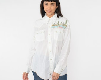 Vintage White Western Shirt 70s Hand Painted Fly Fishing Scene Trout Cabin Mountains 1970s Pearl Snap Button Men's 16 1/2 34 Large L