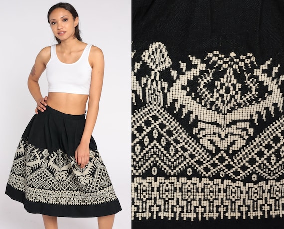 Embroidered Folk Skirt 60s Black Pleated Midi Skirt High Waisted White Geometric Retro Preppy Boho Hippie Vintage 1960s Wool Small Medium