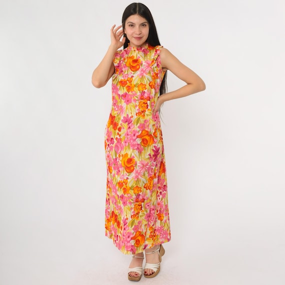 70s Hawaiian Day Dress Tropical Honolulu Barkcloth Maxi Sleeveless Ruffle Neck Bright Pink Orange Floral Print Small