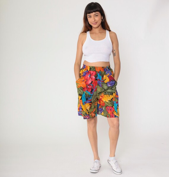 90s Tropical Shorts High Waist Floral Bird Print Color Elastic Waistband Summer Wide Leg Vintage Paradise Parrot Hawaiian Pattern Medium M