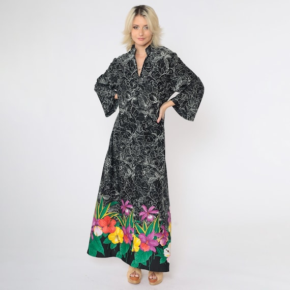 Vintage 70s Maxi Dress Tropical Floral Print Front Zip Wide Sleeve Boho Hippie Lounge Dress 1970s Hawaiian Hibiscus Black Retro Large L