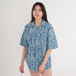 Abstraktes Hemd y2k Button Up Hemd Retro Statement Gestreifter Zick-Zack-Druck Kurzarm Kragen Blau Grün Rosa Vintage 00s Baumwolle Herren Medium