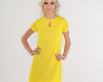 Bright Yellow Dress 60s Mod Mini Dress Keyhole Sixties Shift Retro Gogo Hippie Twiggy Short Sleeve Vintage 1960s Lanz Original Small xs