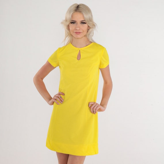 Bright Yellow Dress 60s Mod Mini Dress Keyhole Si… - image 3