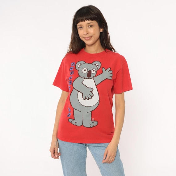 90s Sydney Koala Tee Graphic Red Coral Cotton San Diego Zoo Tourist Souvenir Shirt Cartoon Animal Short Sleeve Vintage Medium M