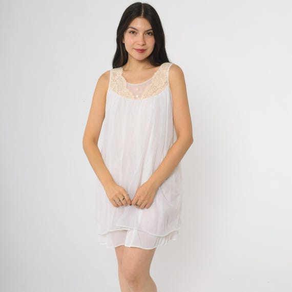 Babydoll Nightgown 70s White Sleeveless Lace Button Front Vintage Romantic  Lingerie Boudoir Slip Dress Feminine Delicate Dreamy Medium M