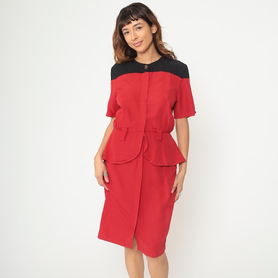 90s Color Block Dress Red Black Peplum Waist Button Front Short Sleeve Midi Rayon Minimalist Two Tone Vintage Office Wear Medium M