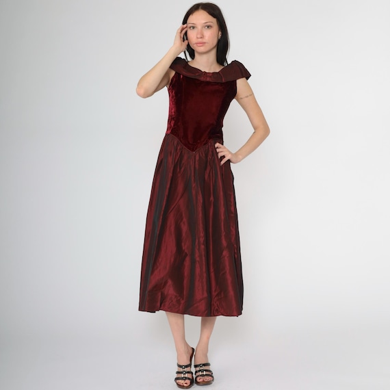 Vintage 80s Velvet Taffeta Dress Red Portrait Collar Bow Detail Evening Party Formal Midi Bow Back Sleeveless Basque Waist Extra Small xs