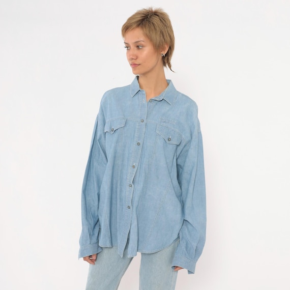 90s Chambray Shirt Light Blue Cotton Button Front Long Sleeve Collared Work Shirt Boxy Denim Blue Grunge Boyfriend Top Vintage Medium M