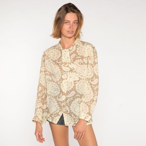 Paisley Ascot Blouse 80s Semi-Sheer Tan Button up Necktie Pussy Bow Shirt Retro Secretary Blouse Long Sleeve Top Vintage 1980s Large L