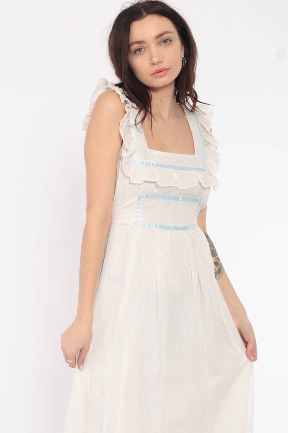 Long Ruffle Sundress Off-White Maxi Dress 70s Hippie Boho Empire Waist