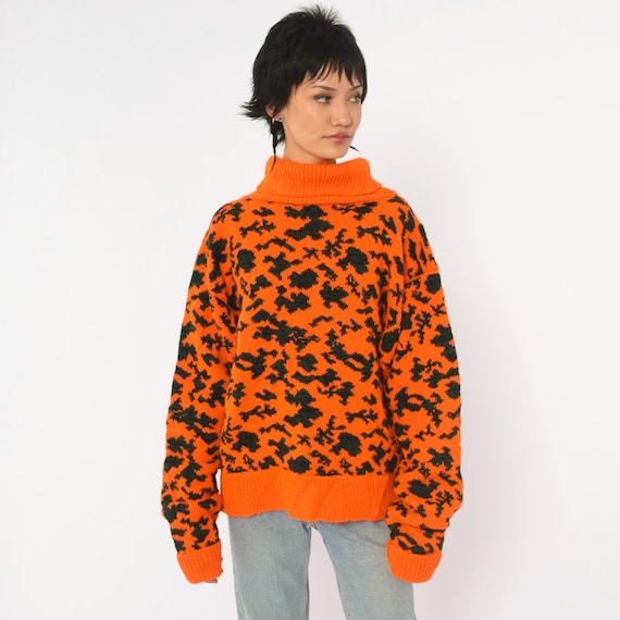 80s Camo Sweater Orange Green Camouflage Turtleneck Knit Pullover Slouchy Boxy Hunting Jumper Long Sleeve Chunky Ribbed Cuff Womens Medium M