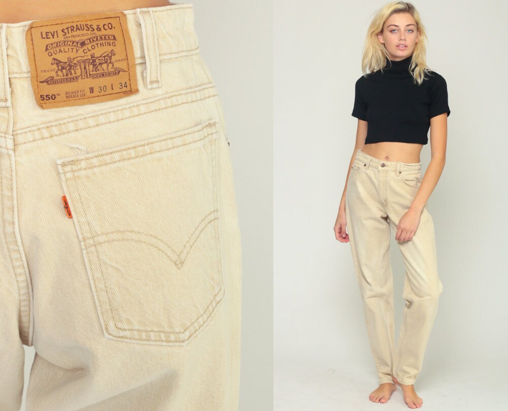beige levis jeans