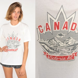 Victoria BC Shirt 80s 90s Canada T-Shirt Mountain Maple Leaf Graphic Tee Retro British Columbia Tourist Single Stich White Vintage Medium
