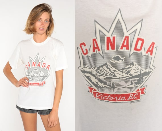 Victoria BC Shirt 80s 90s Canada T-Shirt Mountain Maple Leaf Graphic Tee Retro British Columbia Tourist Single Stich White Vintage Medium