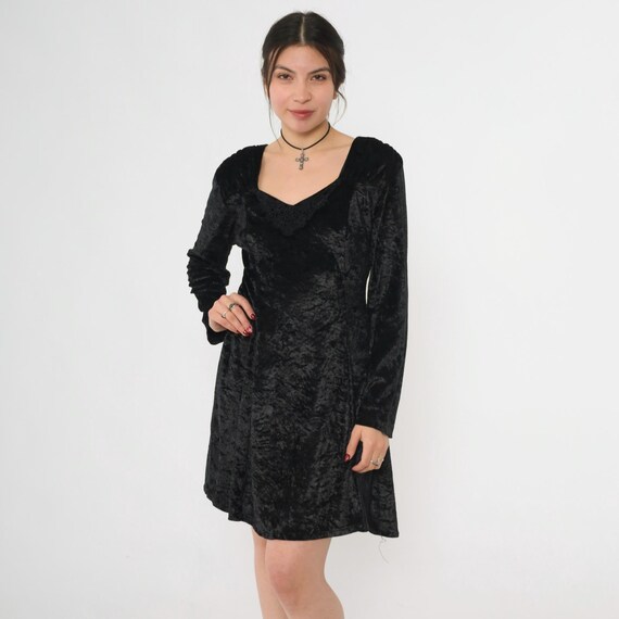Vintage Black Crushed Velvet Dress 90s Lace Trim Mini Party Dress Fit and Flare Skater 1990s Long Sleeve Retro Gothic Minidress Medium M