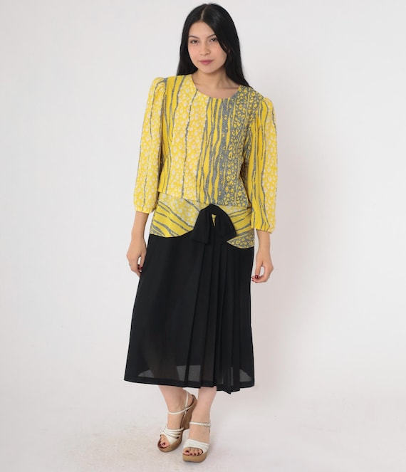 80s Midi Dress Yellow Striped Leopard Animal Print Dress Puff Sleeve Pleated Dress Midi 1980s Peplum & Bow Drop Waist Vintage Large