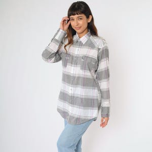 Vintage Plaid Western Shirt 80s Pearl Snap Grey White Button Up Rodeo Checkered Retro Long Sleeve 1980s Men&#39;s Large 16 x 34 Extra Long Tail