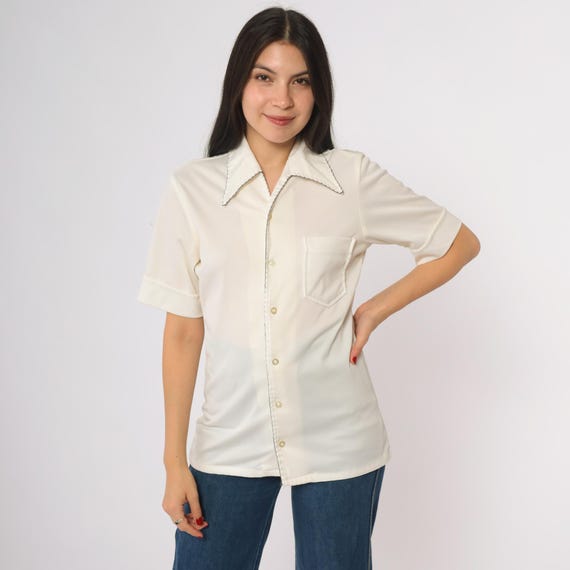 70s Disco Shirt Gino California White Short Sleeve Button Up Contrast Stitch Collar Retro Polyester Blend Top Pocket Front Large L