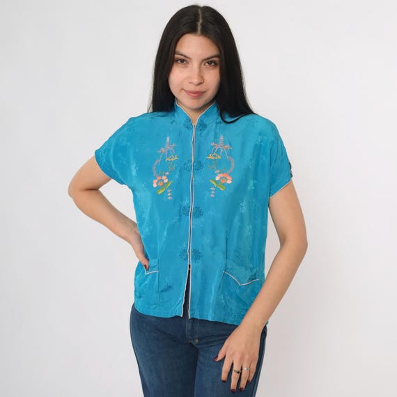 Vintage Chinese Shirt 90s Blue Embroidered Pagoda Floral Print Frog Button Short Sleeve Asian Top 1990s Rayon Shanghai China Large L