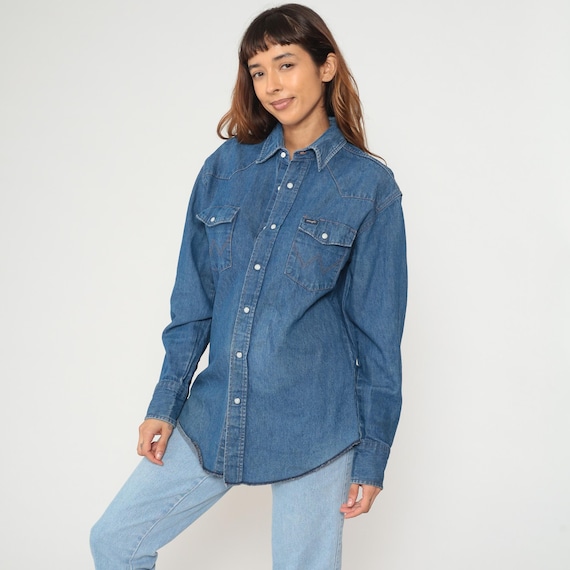 90s Wrangler Western Shirt Denim Snap Button Blue Cotton Long Sleeve Chest Pockets Vintage Grunge Cowboy Ranch Work Utility Large L