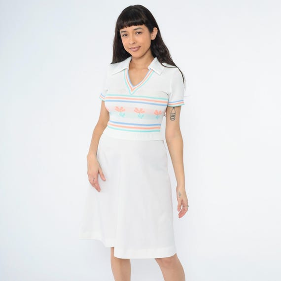 Vintage White Knit Dress 70s Collared Fit Short Sleeve Pastel Floral Stripe Pattern Mod V Neck Midi 1970s Preppy Summer Scooter Small S