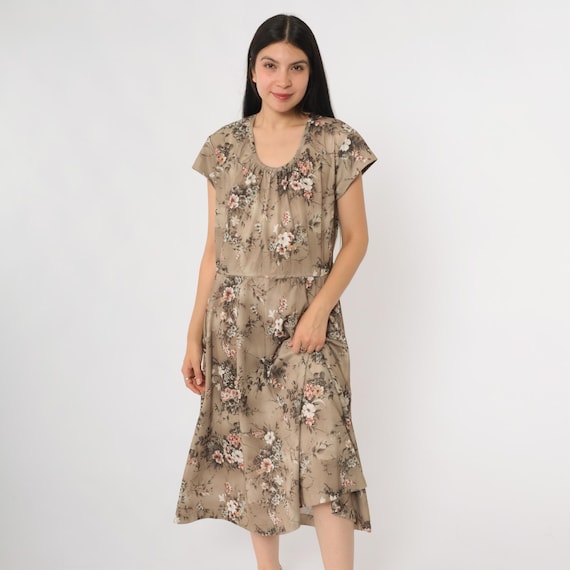 Floral Day Dress 70s Beige Taupe Midi Length Short Sleeve Vintage Garden Lounge Party Boho Prairie Style Romantic Casual Summer Large L