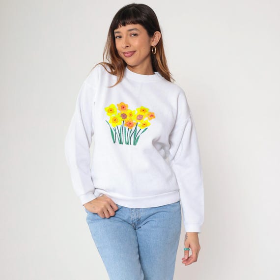 Vintage Graphic Floral Sweatshirt Hand Painted 90s Flower Print White Tultex Pullover Crewneck Sweatshirt 1990s Medium M