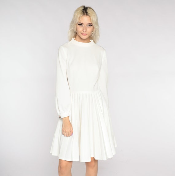 Mod Pleated Dress White 70s High Waisted Mini Fit and Flare Vintage Mock Neck Long Sleeve 1970s Skater Polyester Knit Plain Simple Small S