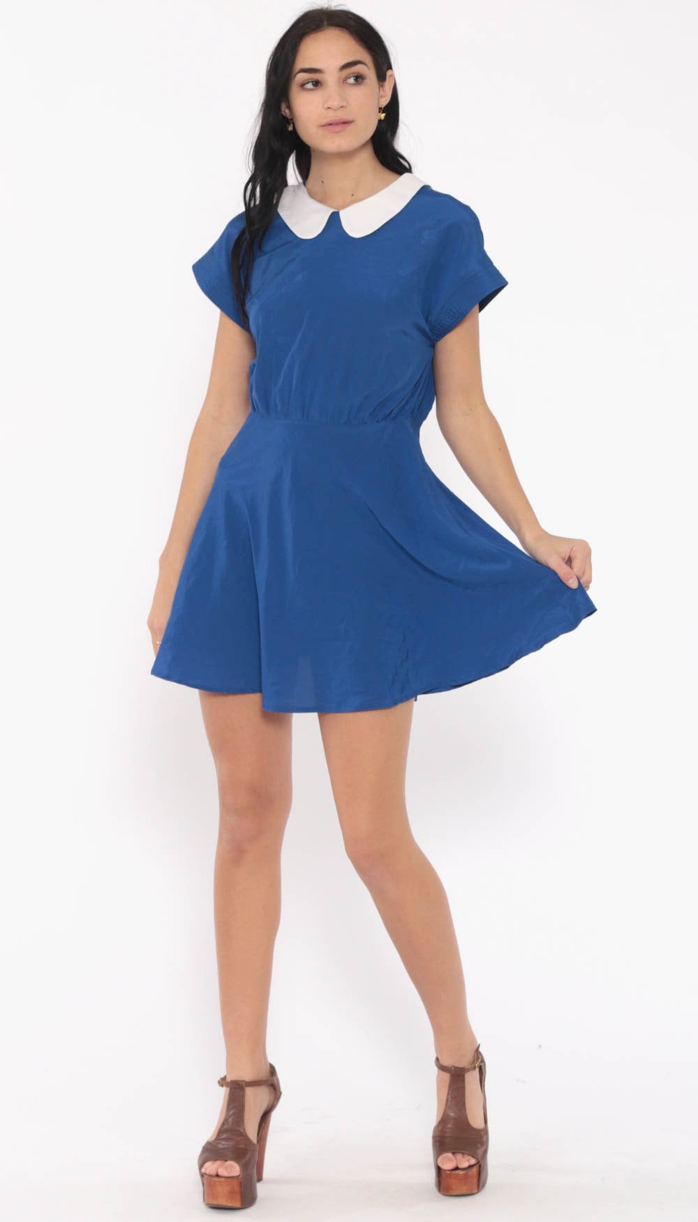 collared short