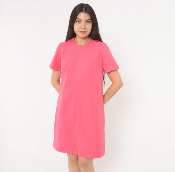 70s Mod Hot Pink Shift Dress Jacquard Short Sleeve Back Zip A Line Fuchsia Rose Bubblegum Vintage Go Go Space Age Bright Summer Medium M