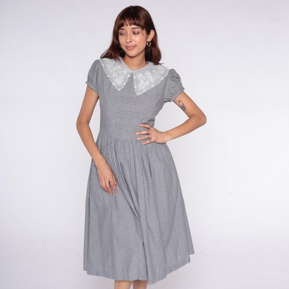 80s Prairie Dress Gray Maxi White Lace Collar Short Sleeve Vintage Waist Tie Victorian Peasant Full Length Country Dress Medium M