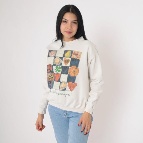 Vintage 90s Floral Garden Sweatshirt Love Makes Our Garden Grow Patchwork Graphic Off-White Slogan Pullover Crewneck USA Cottagecore Medium